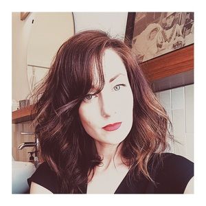 Meet your Posher, Hillary